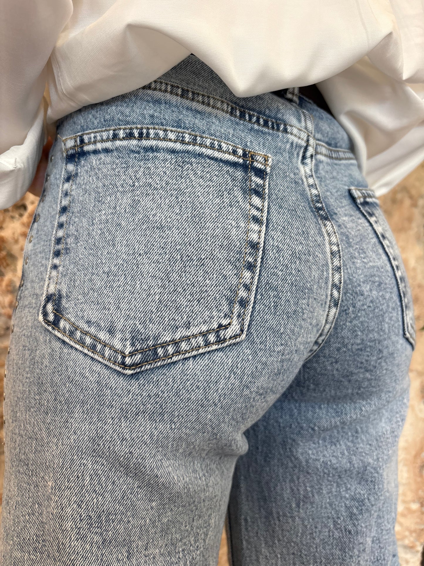 JEANS RECTO TACHAS