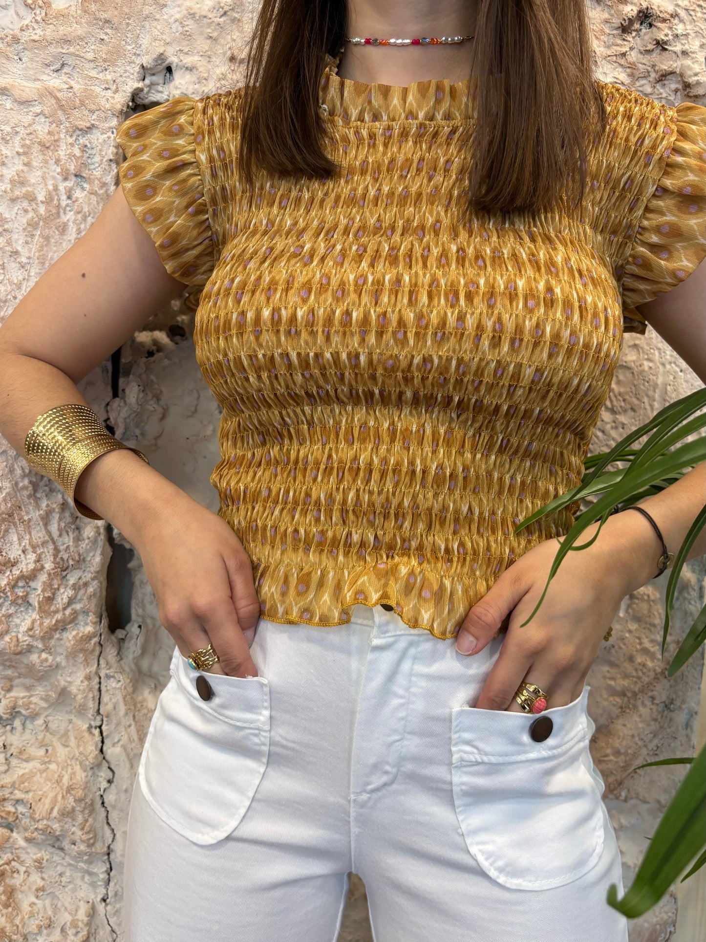 BLUSA PANEL ABEJA ESTAMPADA MOSTAZA