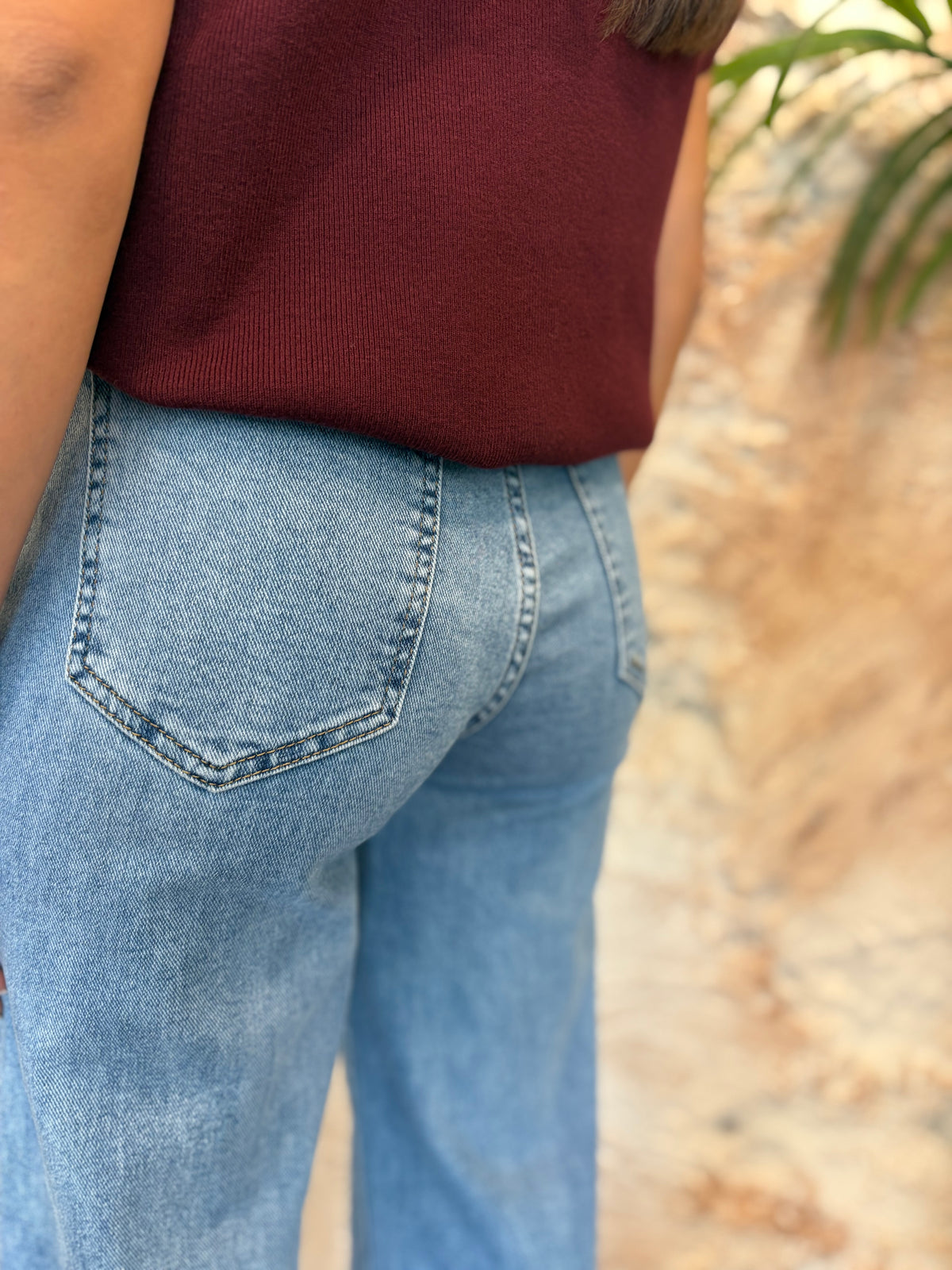 JEANS DENIM CLARO  LÍNEA FRONTAL