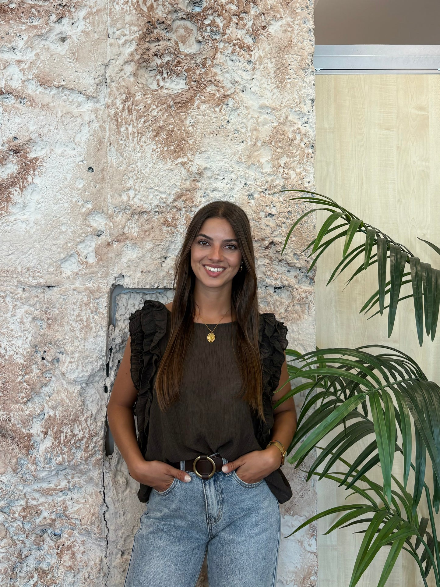 BLUSA BAMBULA VOLANTE MARRÓN