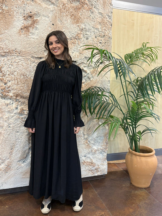 VESTIDO LARGO PANEL CUELLO RIZO NEGRO