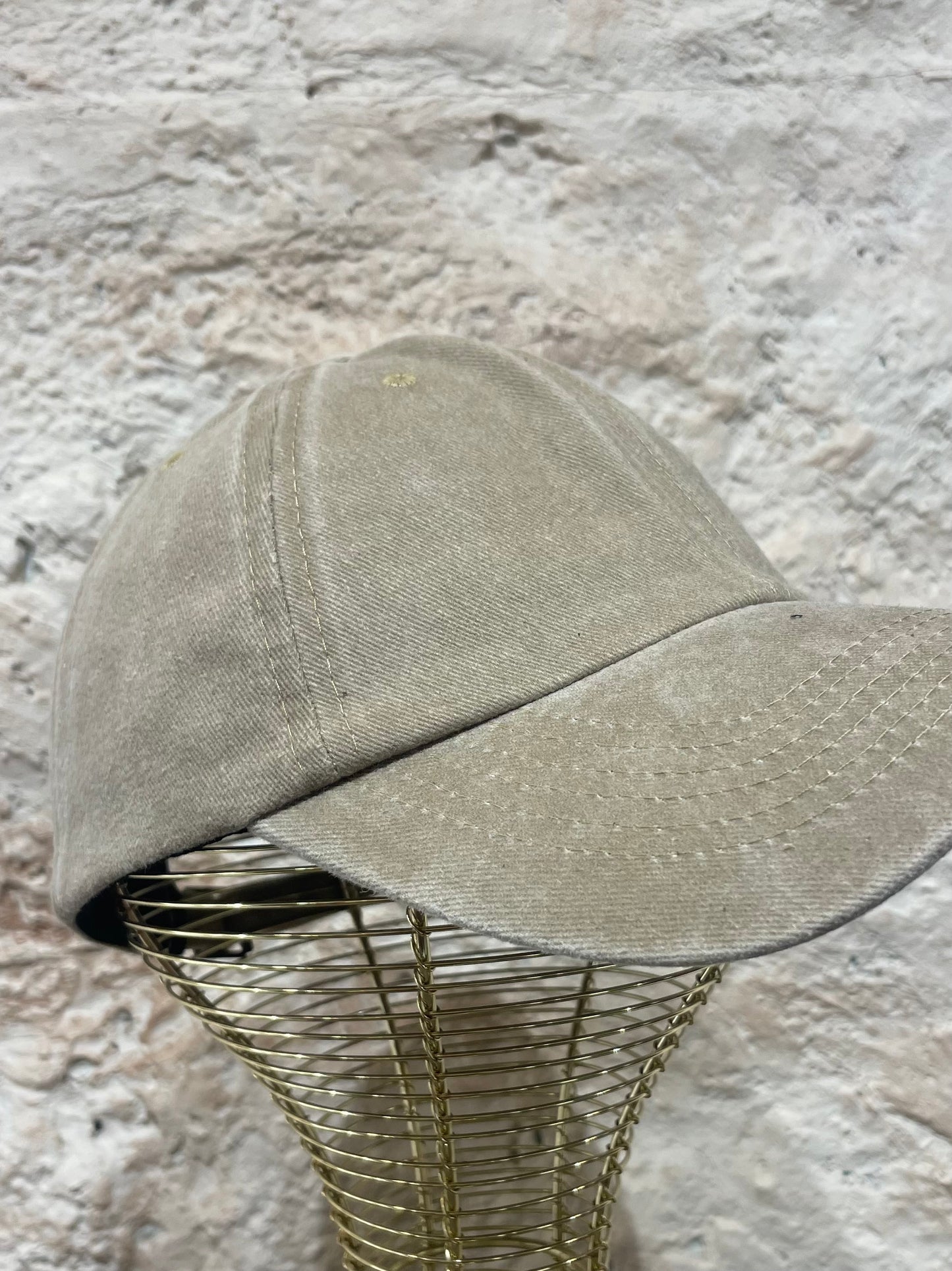 GORRA EFECTO LAVADO TAUPE