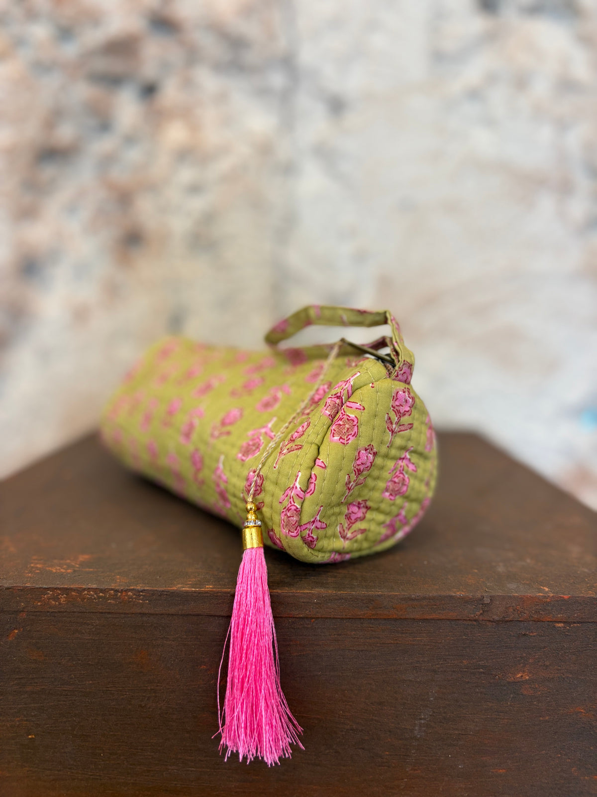ESTUCHE PEQUEÑO ESTAMPADO VERDE OLIVA