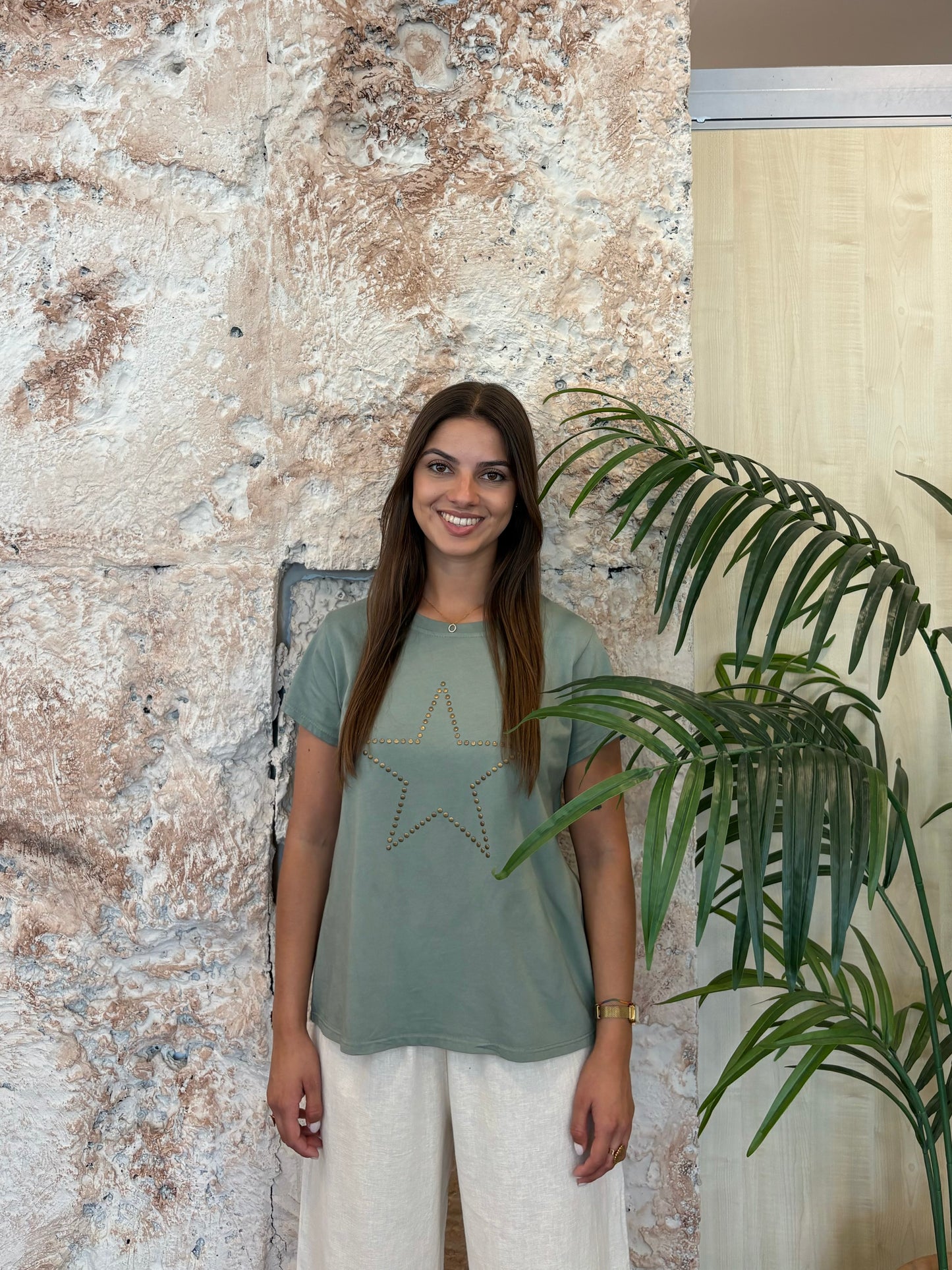 CAMISETA ESTRELLA TACHA VERDE