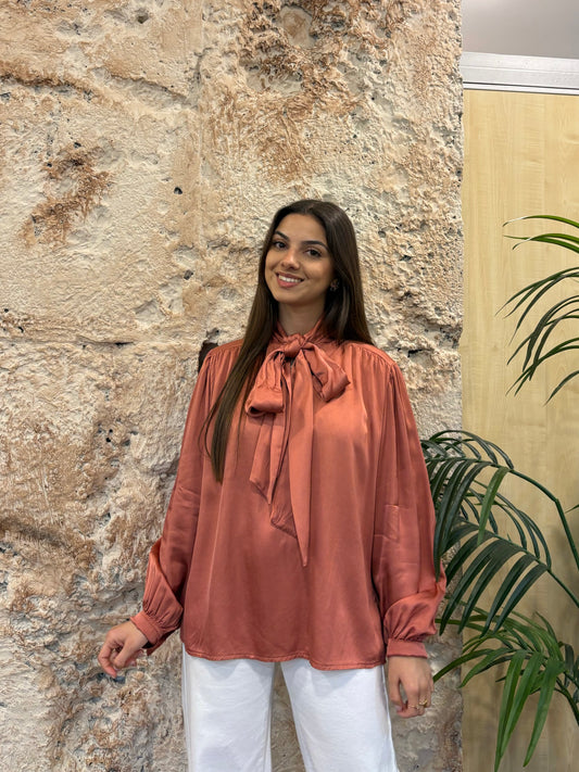 BLUSA LAZO SATINADA CORAL