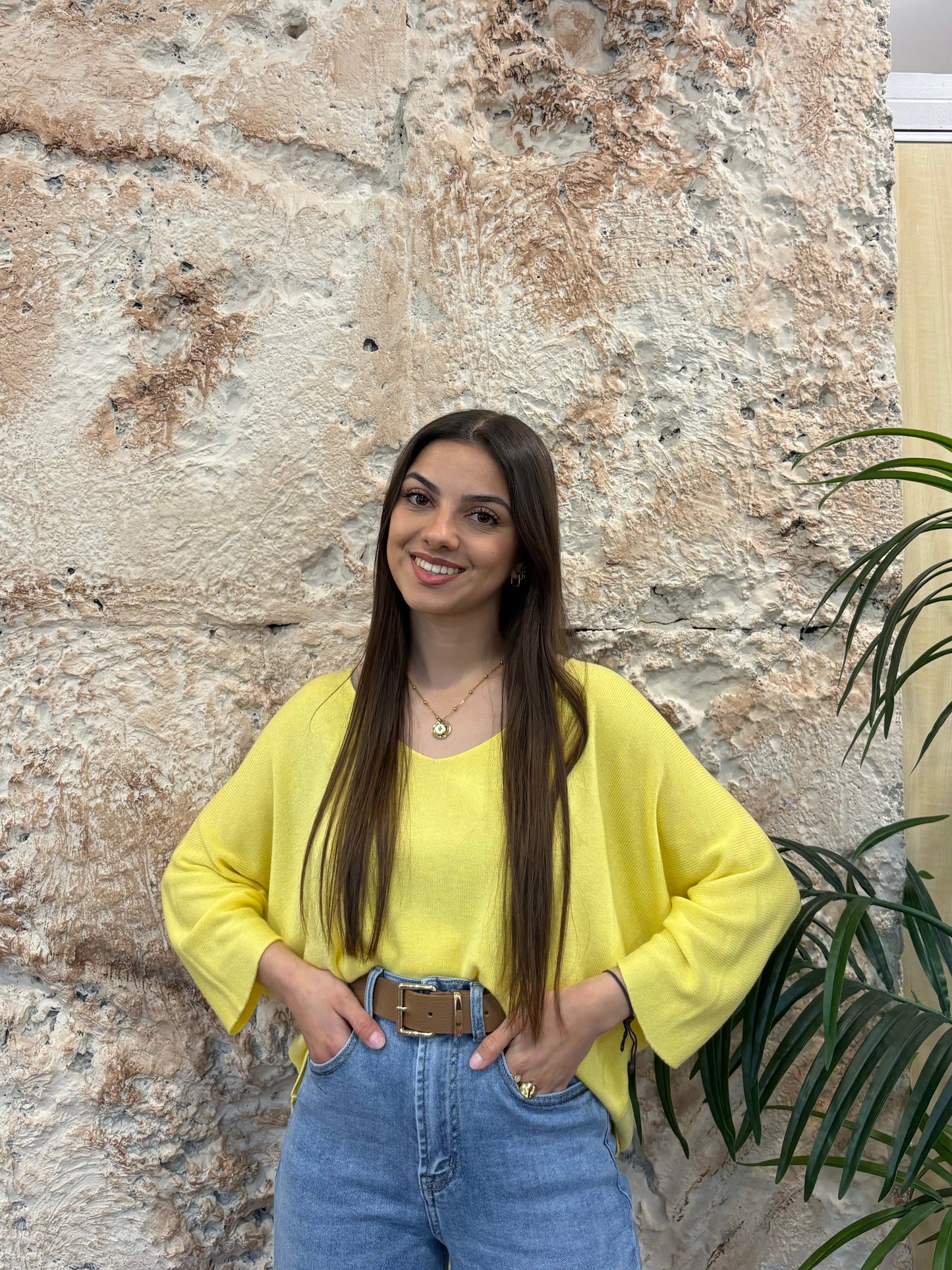 JERSEY HILO CUELLO PICO AMARILLO