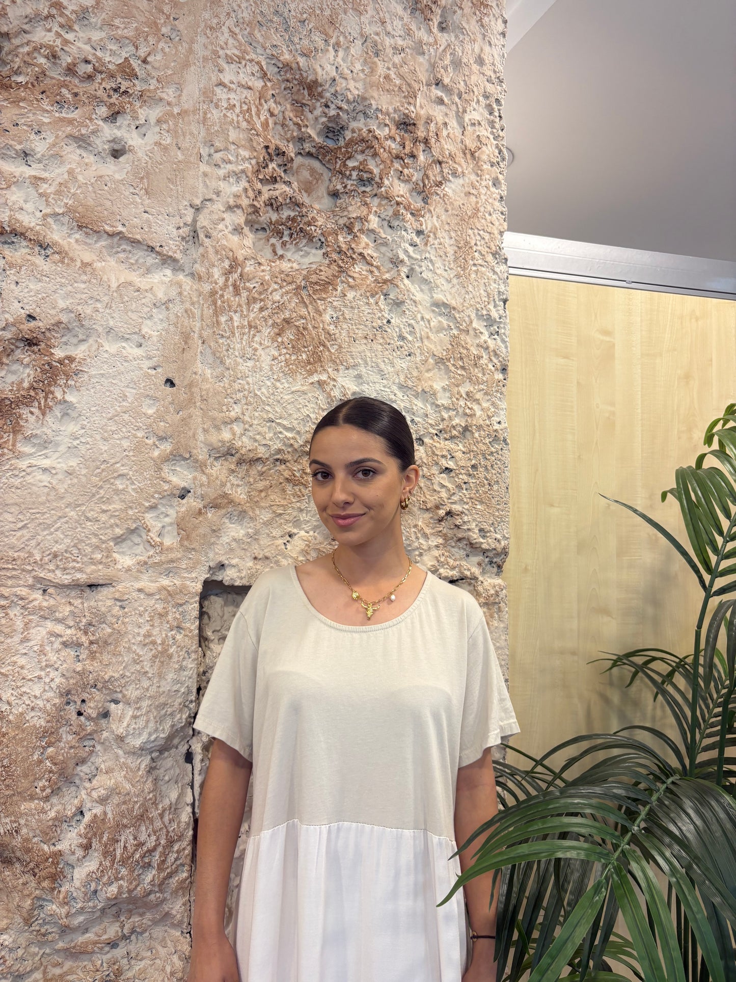 VESTIDO MANGA CORTA FLUIDO BEIGE