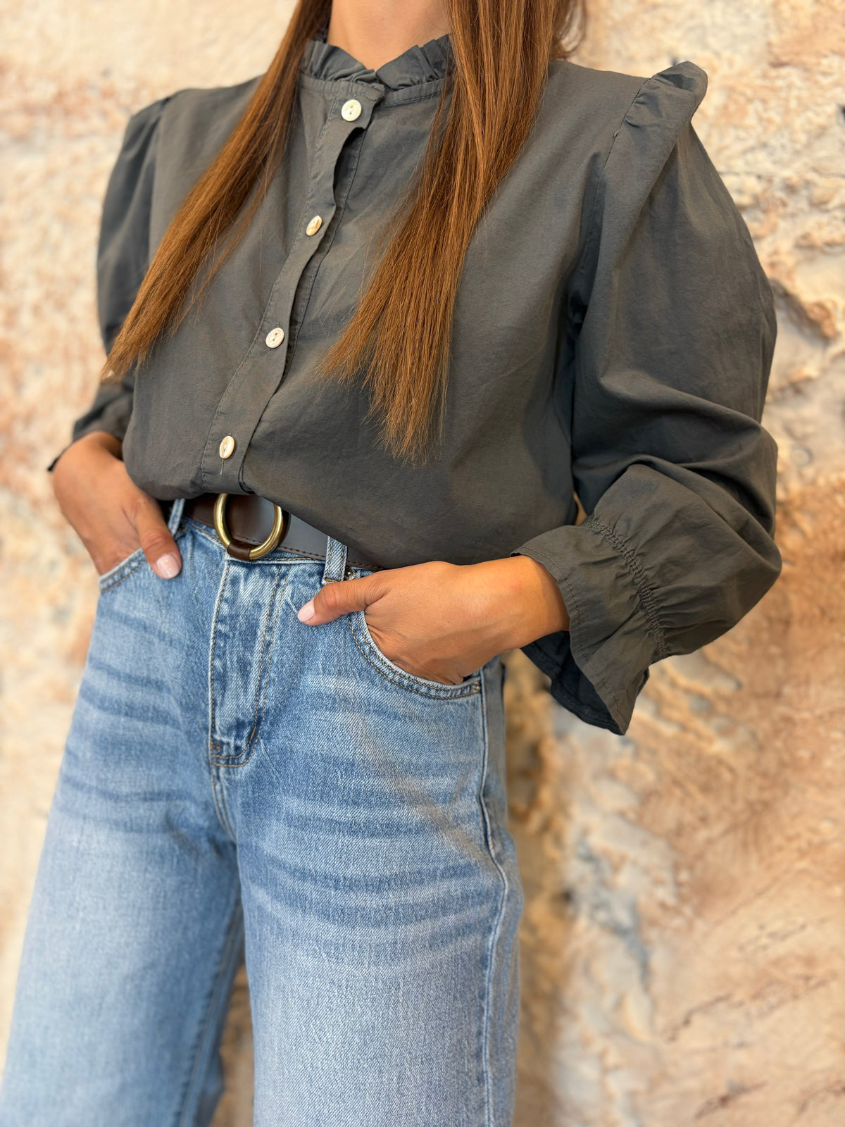 CAMISA CUELLO RIZO GRIS