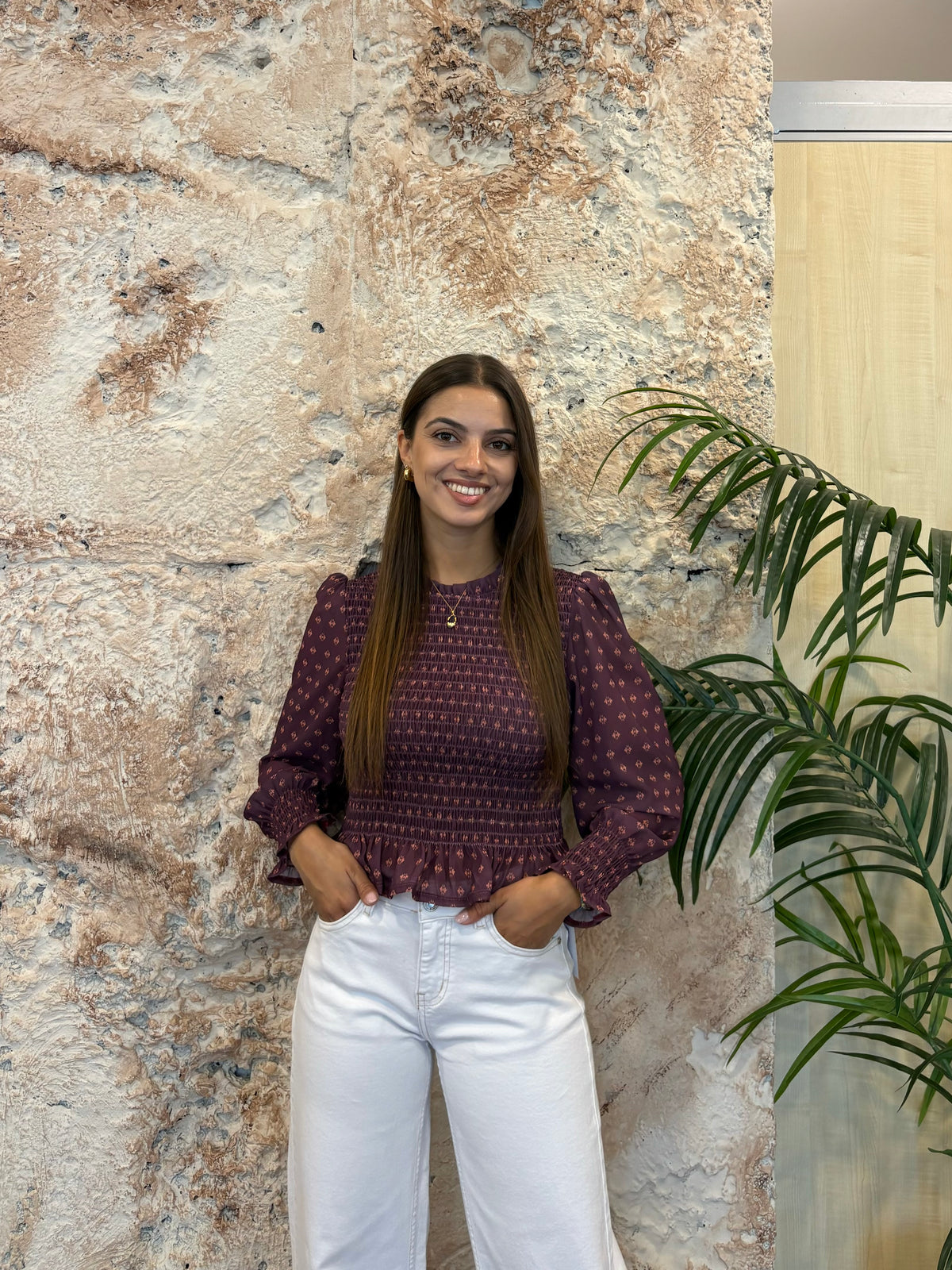 BLUSA PANEL DE ABEJA MORADA ESTAMPADA