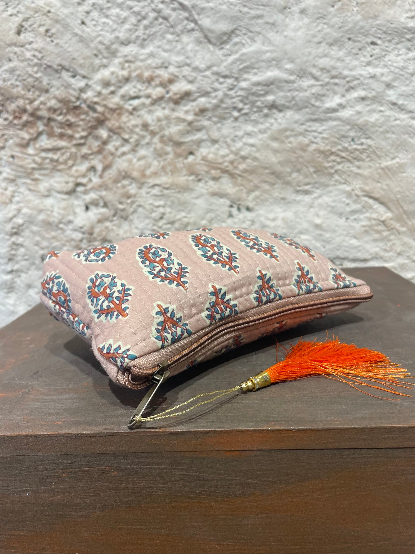 NECESER ESTAMPADO NUDE