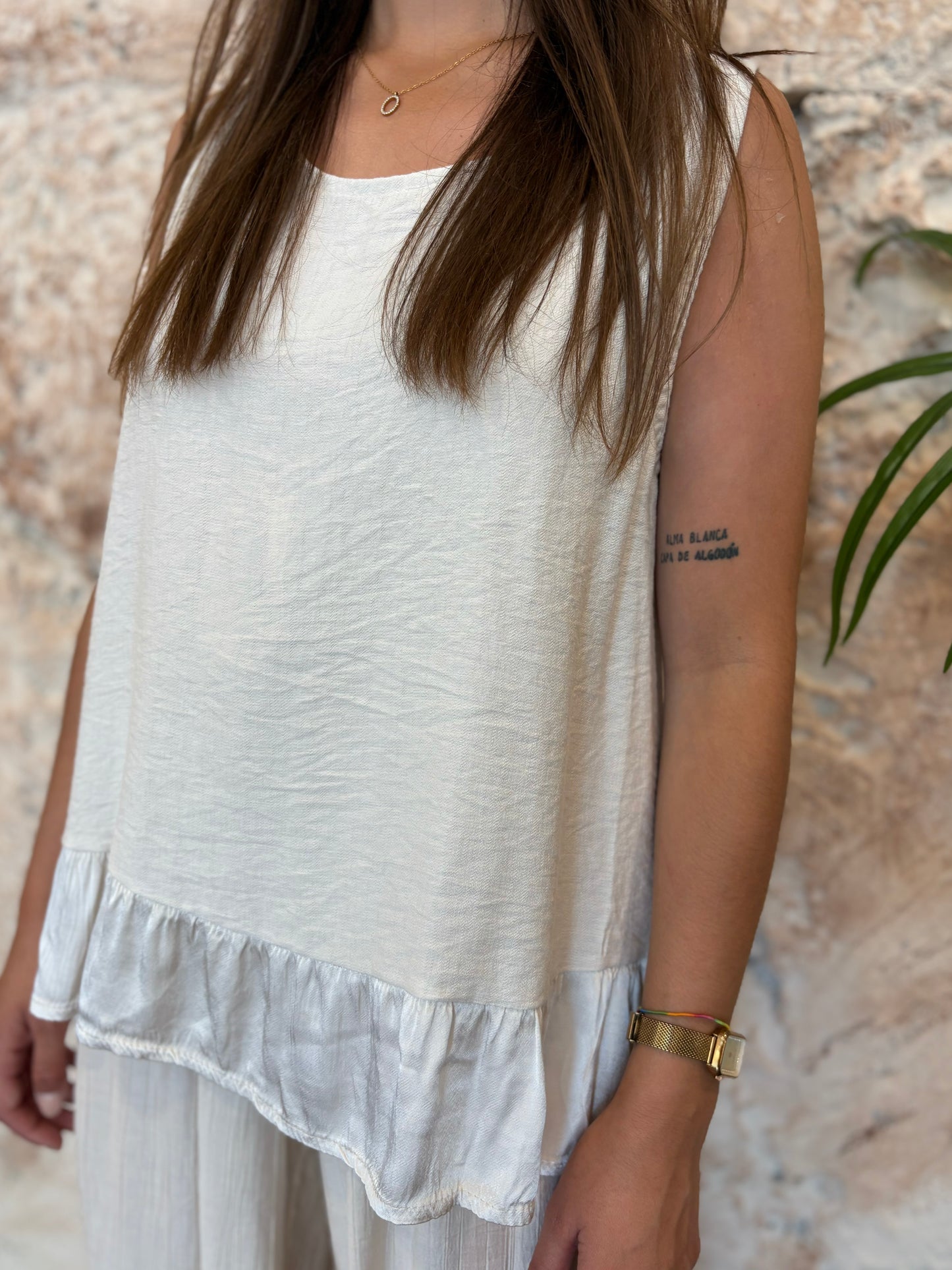 BLUSA TIRANTE DETALLE SATEN BEIGE