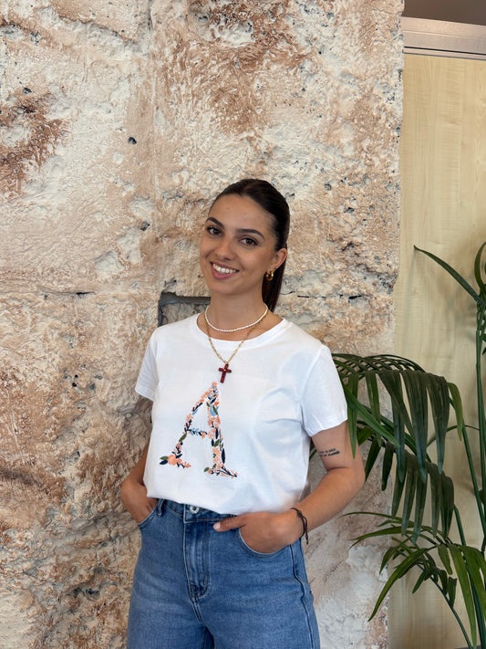 CAMISETA BORDADO LETRA A