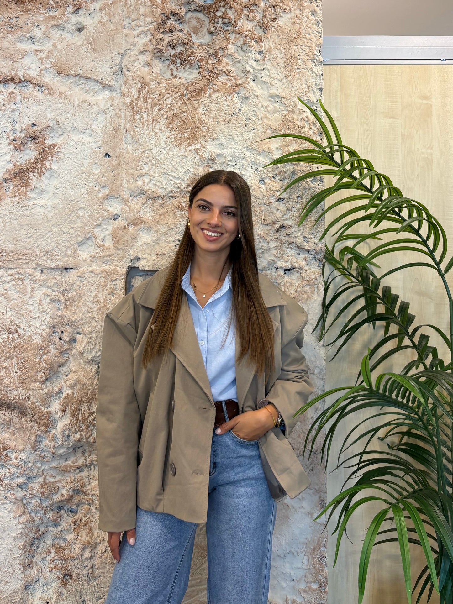 TRENCH CORTA TAUPE