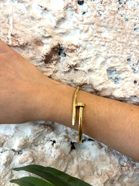 BRAZALETE CLAVO