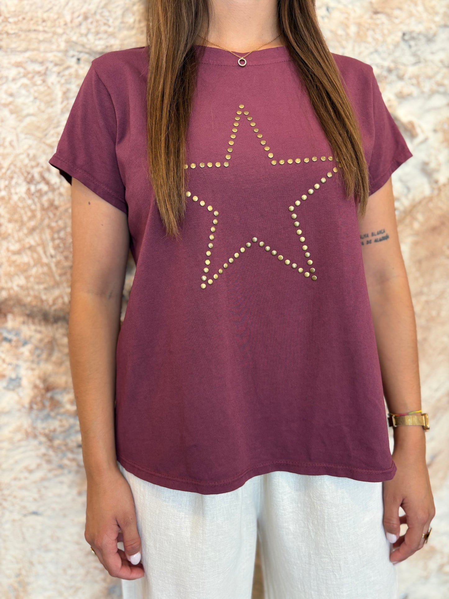 CAMISETA ESTRELLA TACHA MORADA