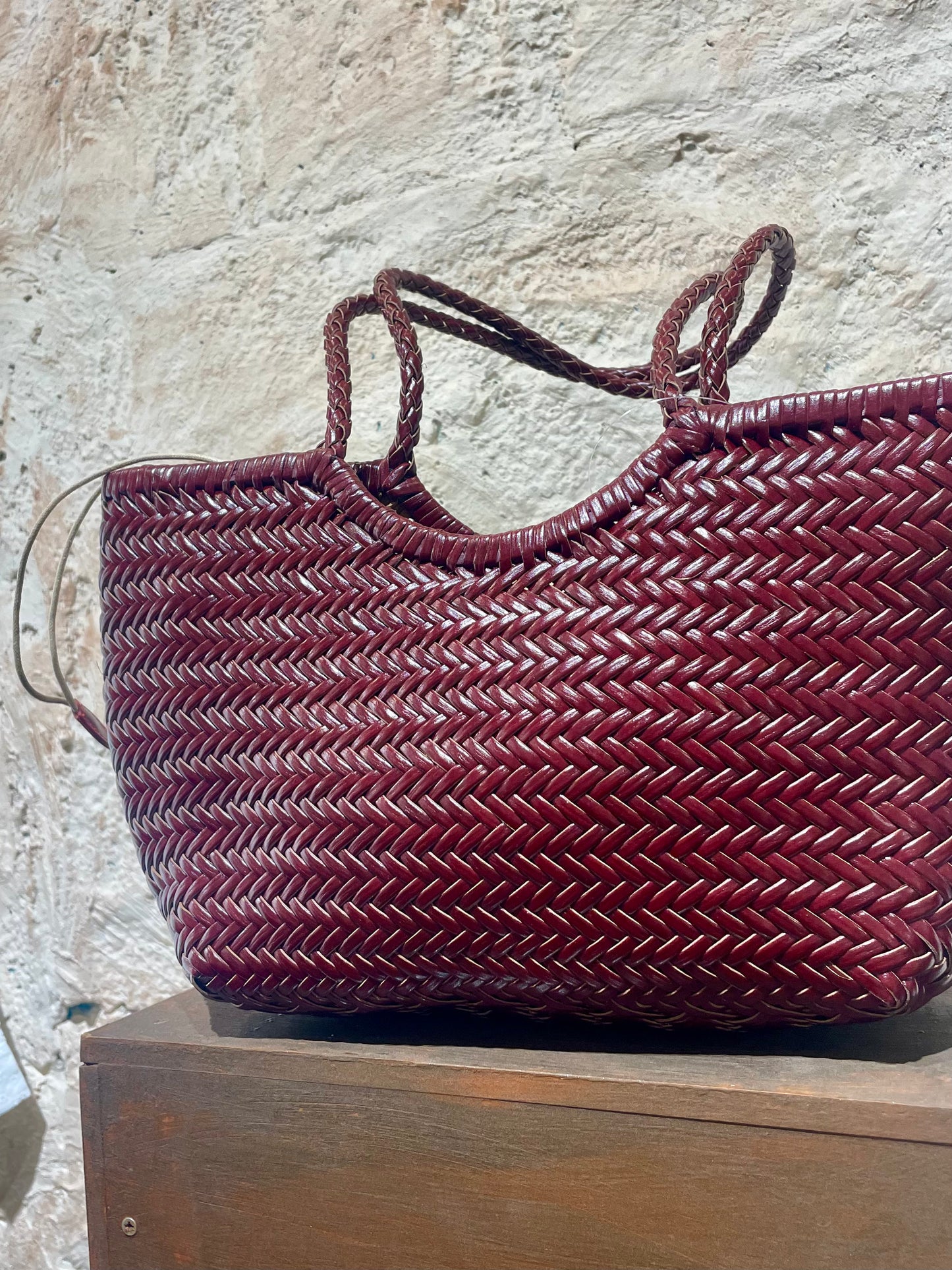 SHOPPER TRENZADO PIEL BURDEOS