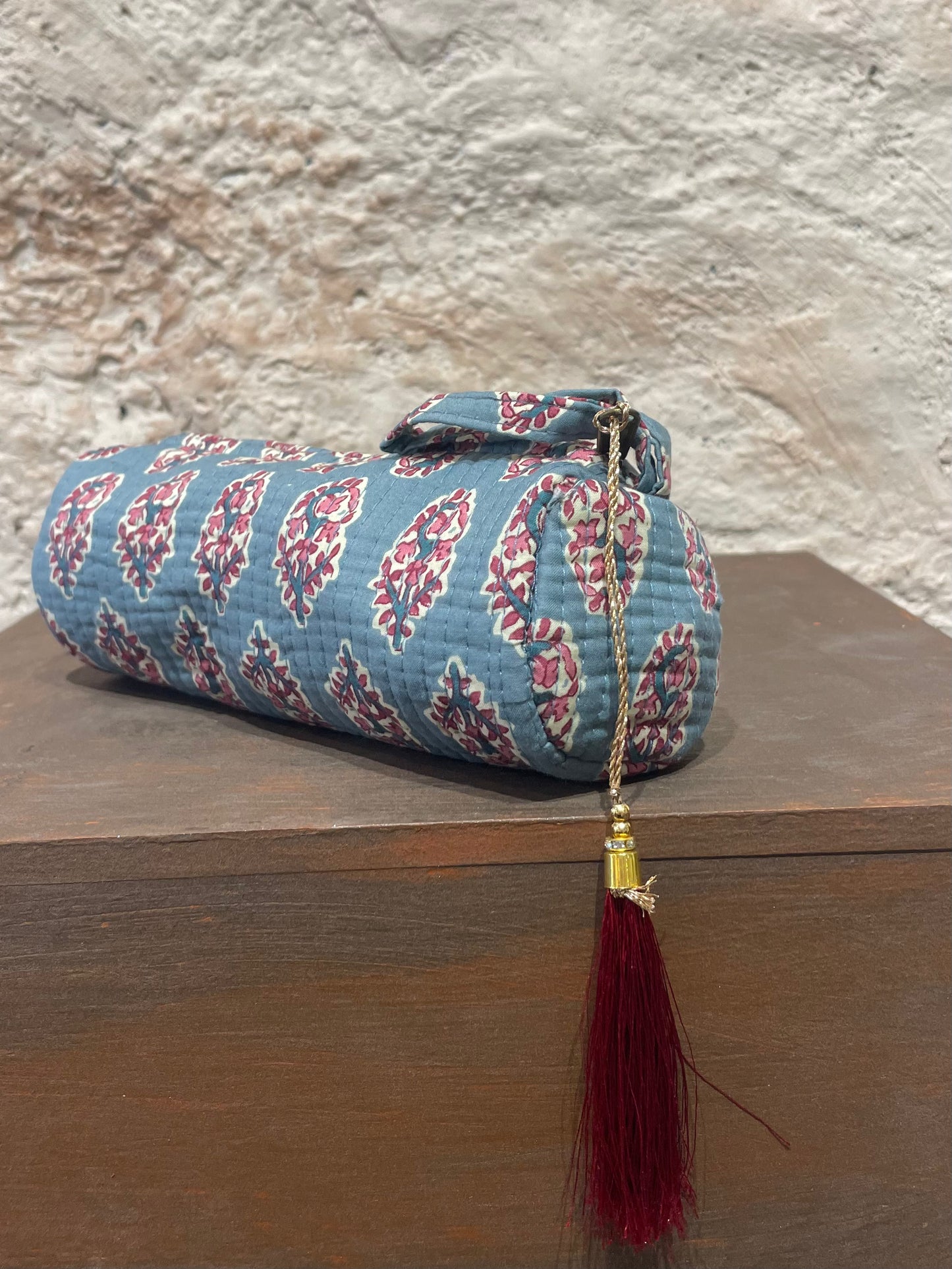 ESTUCHE GRANDE ESTAMPADO AZUL PETRÓLEO