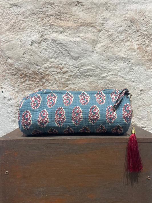 ESTUCHE PEQUEÑO ESTAMPADO AZUL PETROLEO