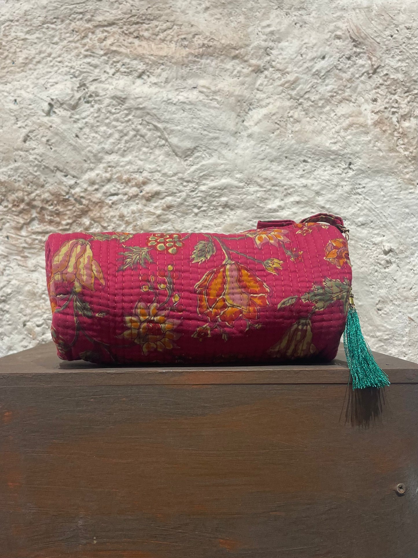 ESTUCHE GRANDE ESTAMPADO ROSA FUCSIA