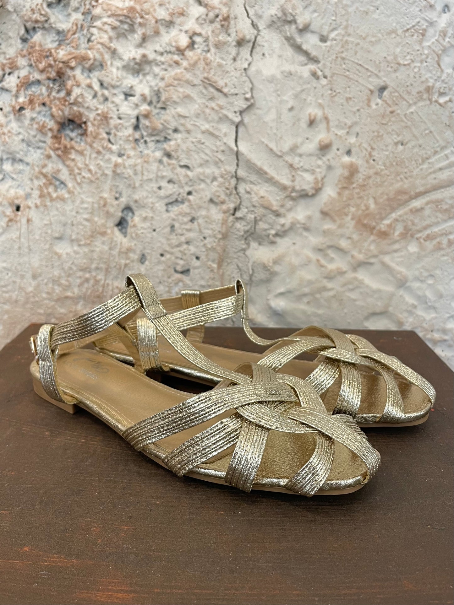 SANDALIA CANGREJERA DORADO