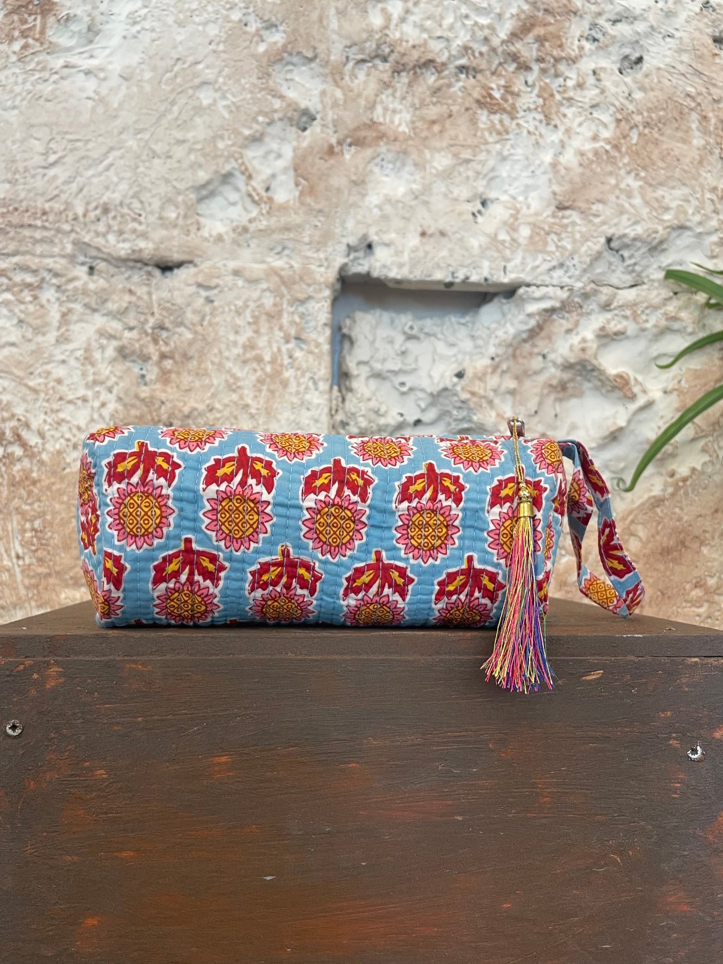 ESTUCHE ESTAMPADO CELESTE