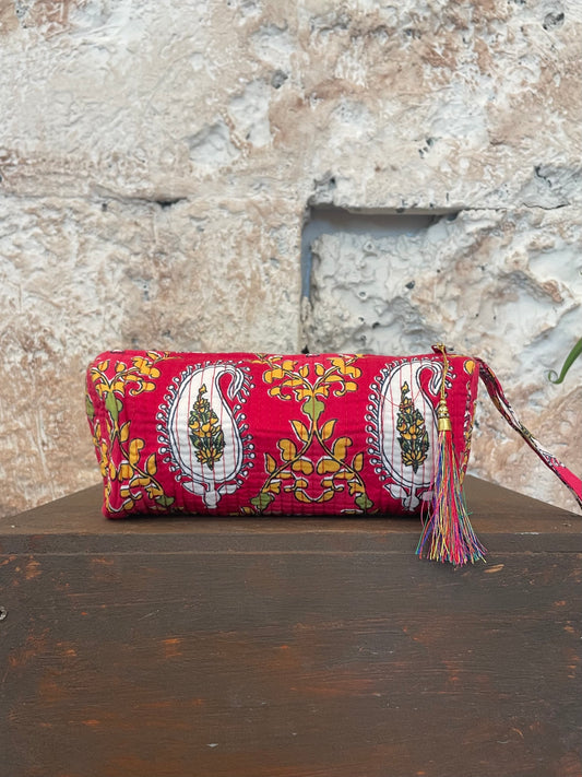 ESTUCHE ESTAMPADO ROJO