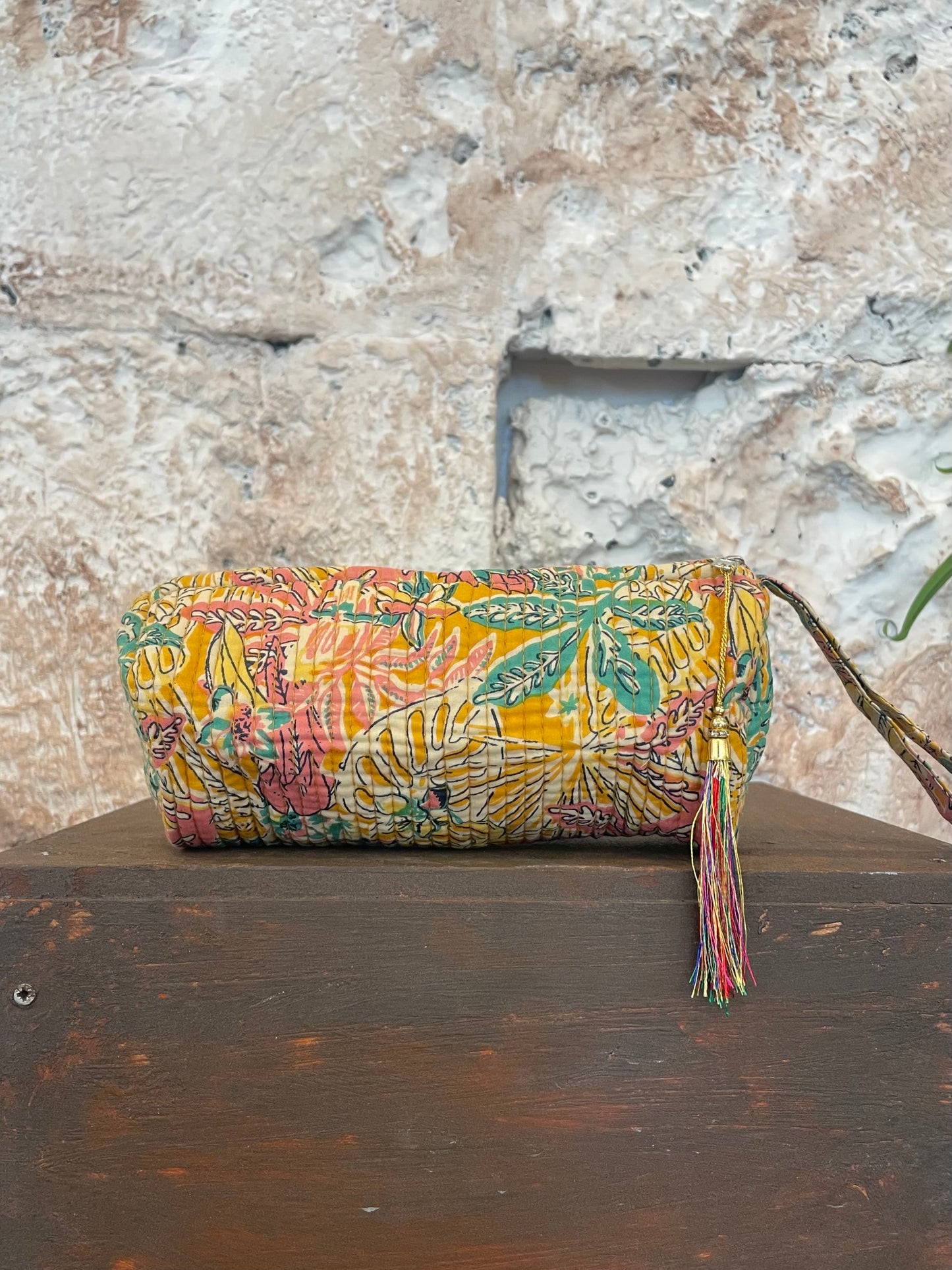 ESTUCHE ESTAMPADO NARANJA