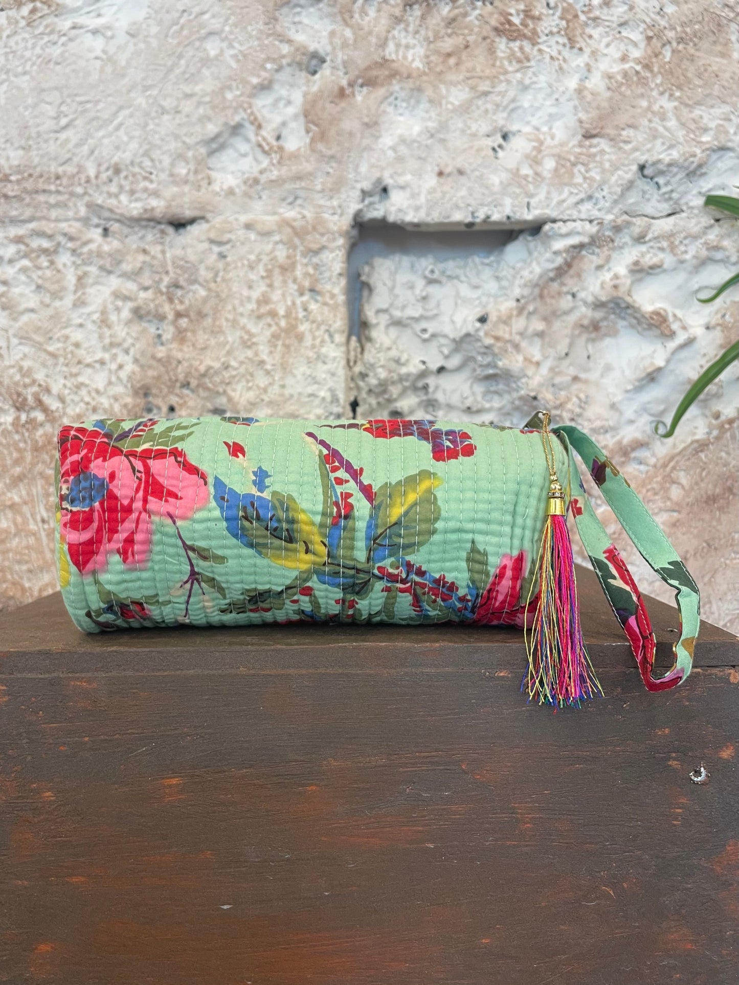 ESTUCHE ESTAMPADO VERDE AGUA