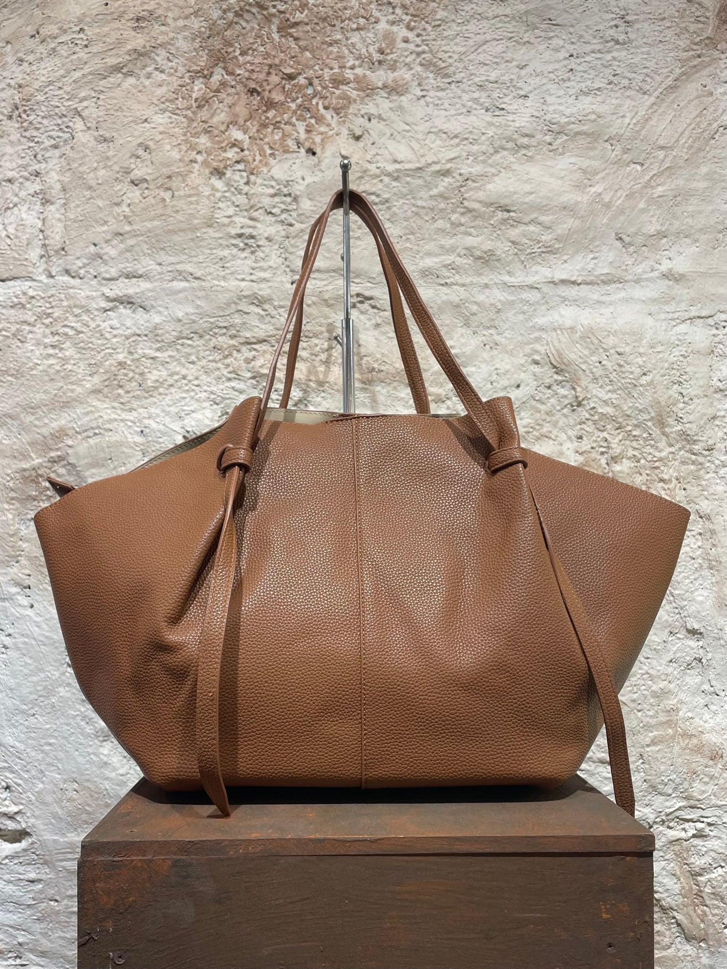 MAXI SHOPPER DETALLES CAMEL