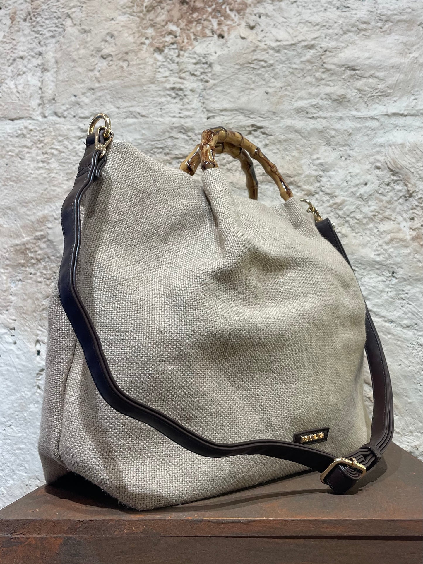 BOLSO EFECTO LINO ASA BAMBÚ