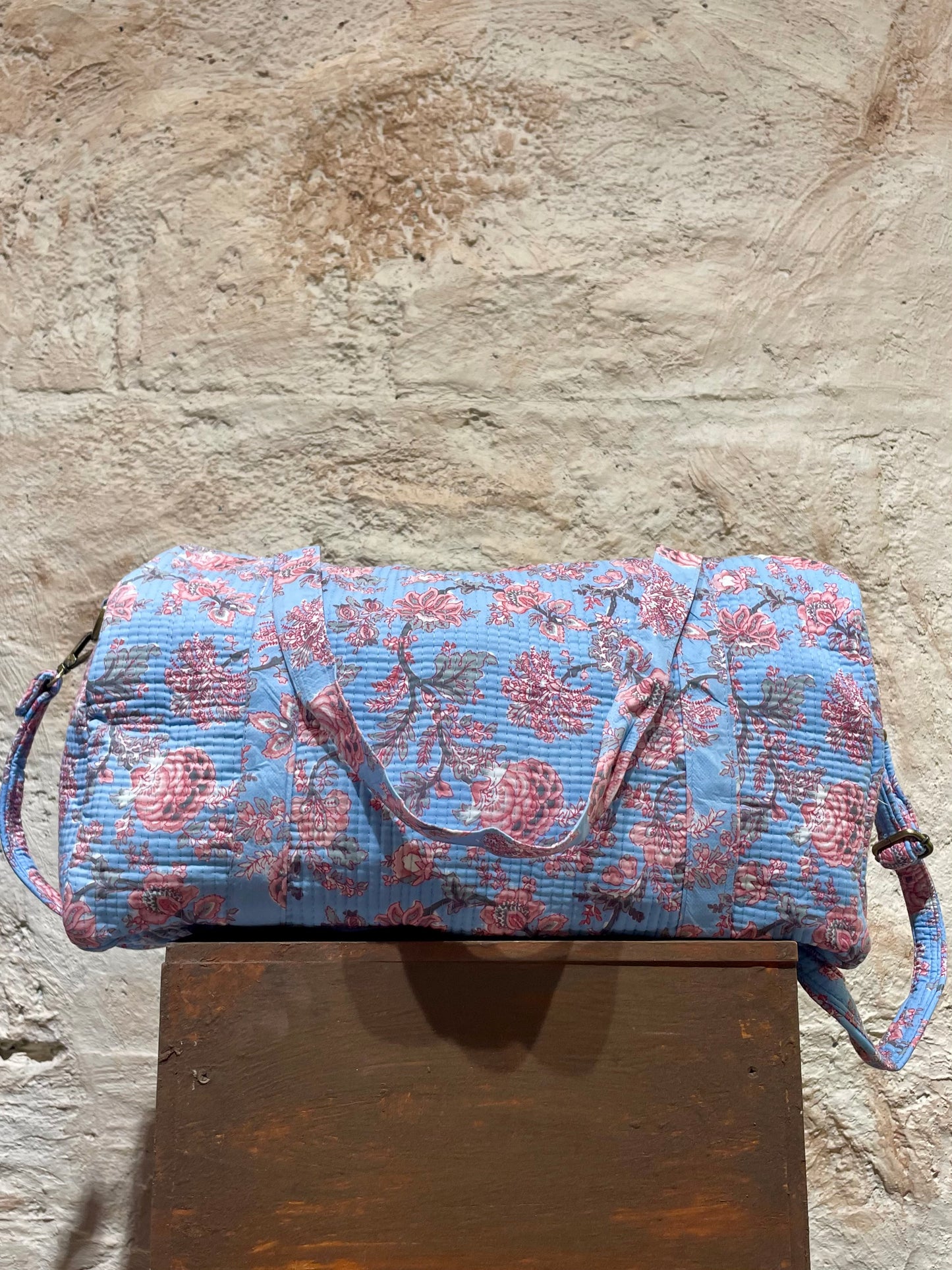 BOLSO VIAJE ESTAMPADO CELESTE