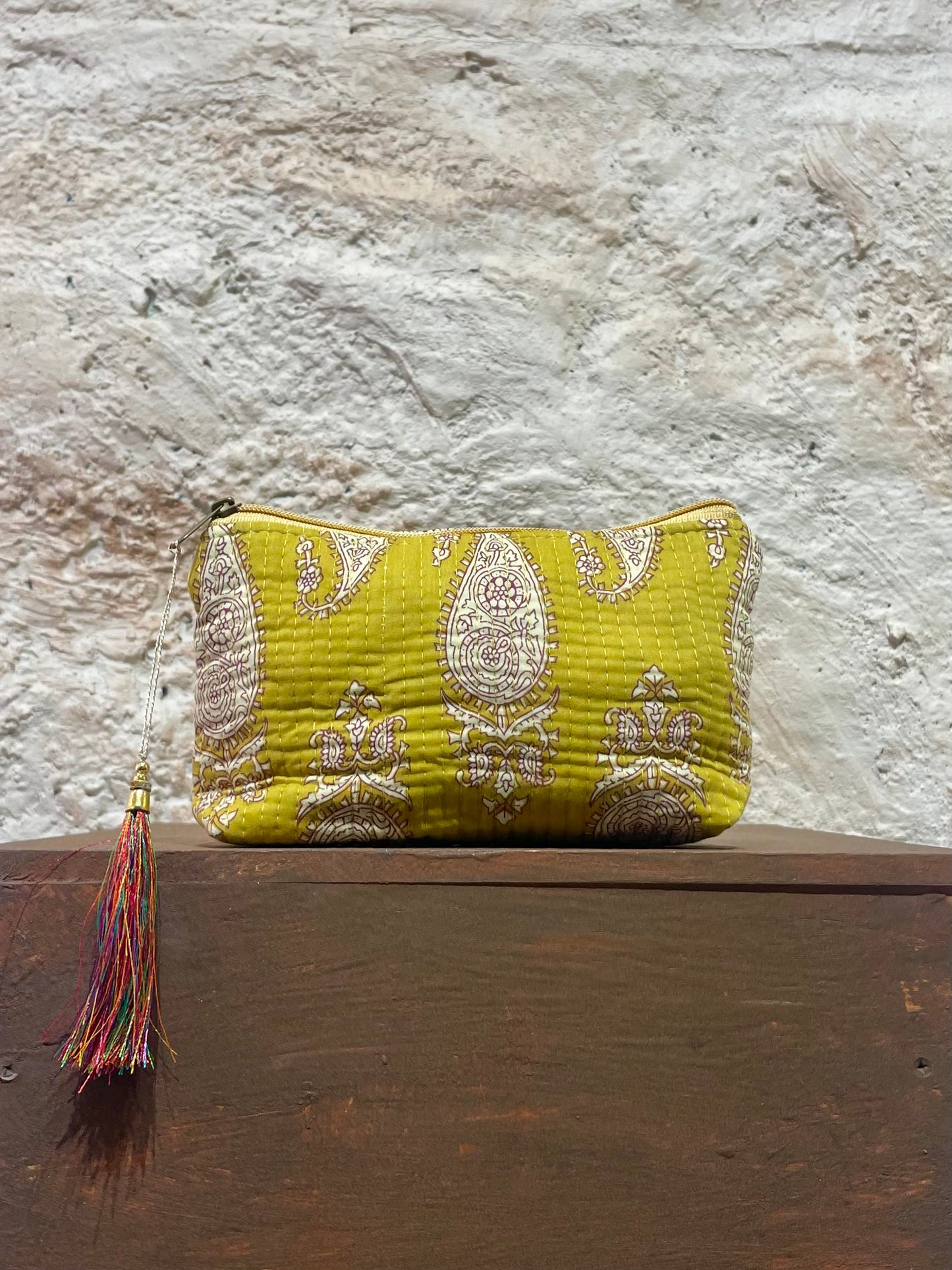 NECESER ESTAMPADO LIMA