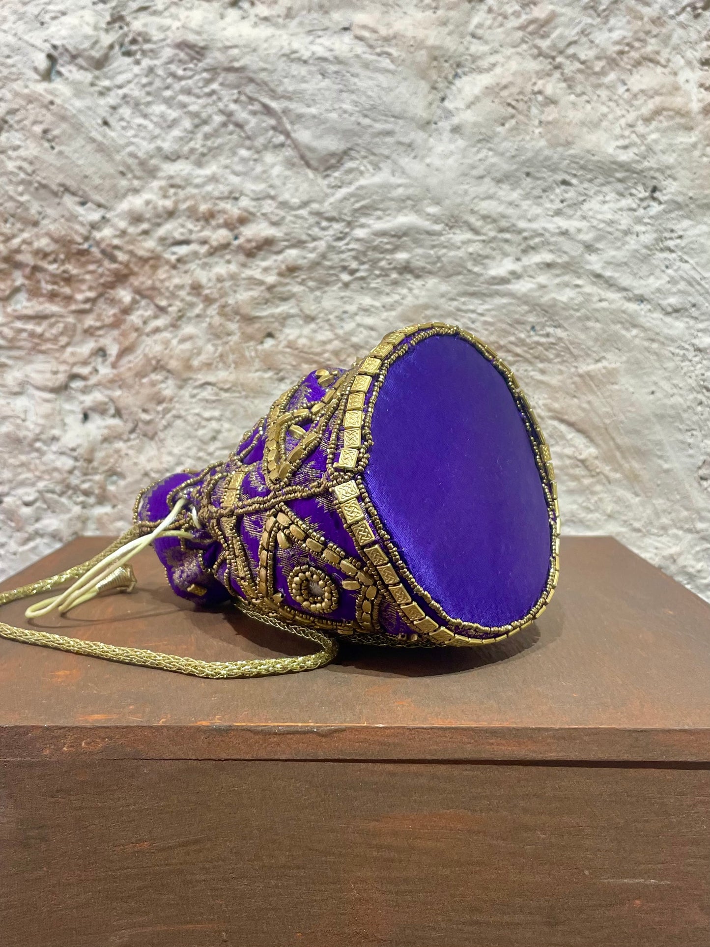 SAQUITO ABALORIOS LILA