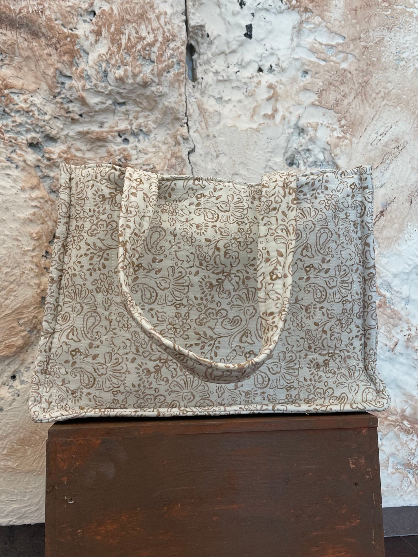 SHOPPER ACOLCHADO BEIGE