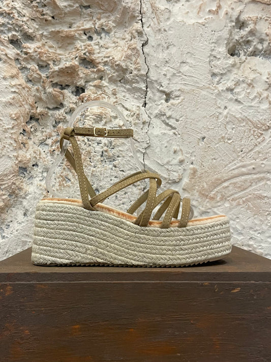 SANDALIA PLATAFORMA TIRAS TAUPE