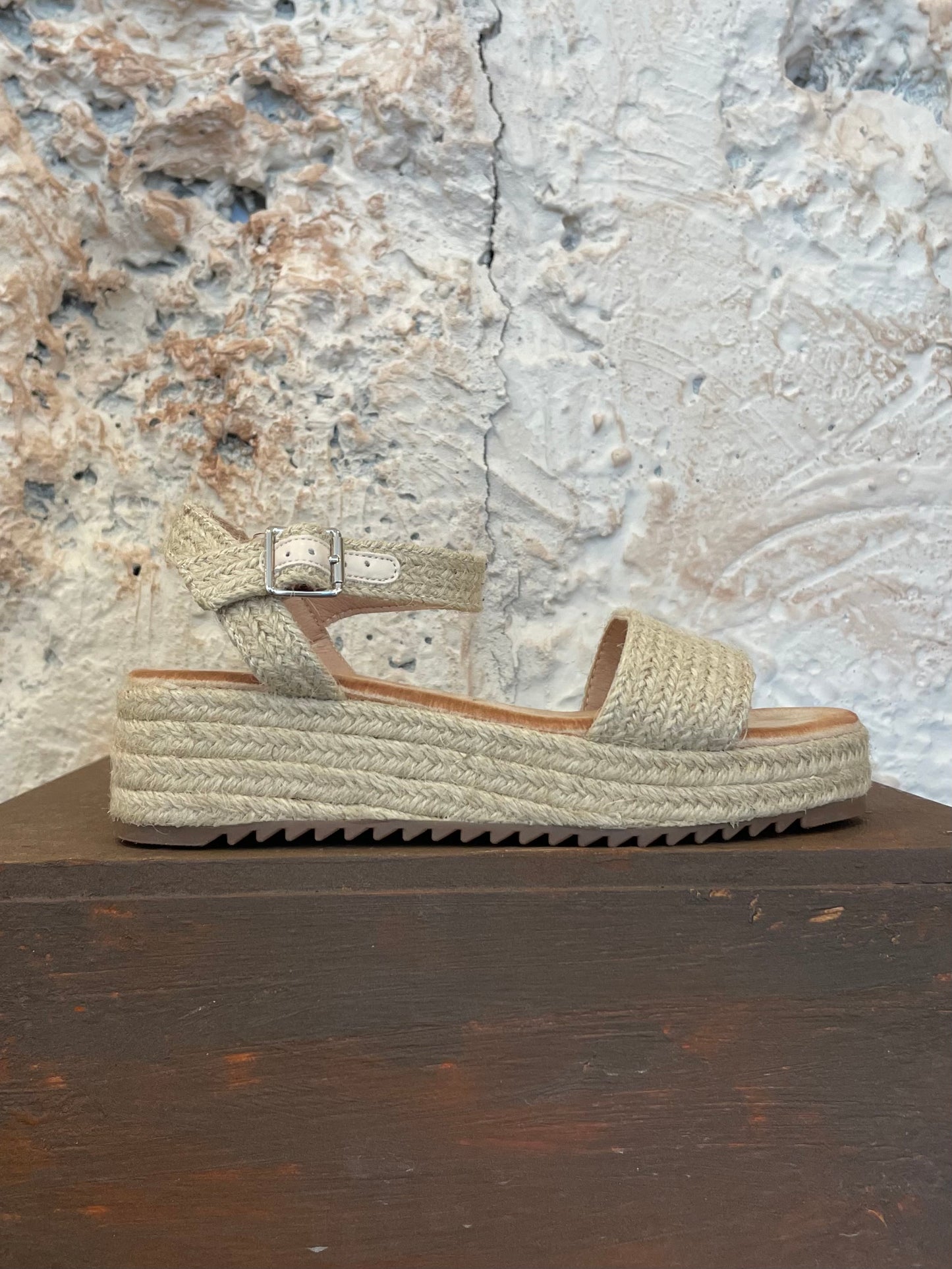 SANDALIA YUTE BEIGE